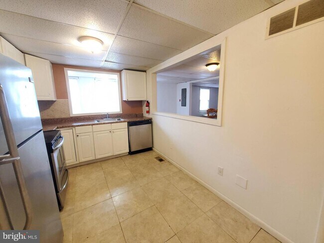 Building Photo - 14 Grieb Ave