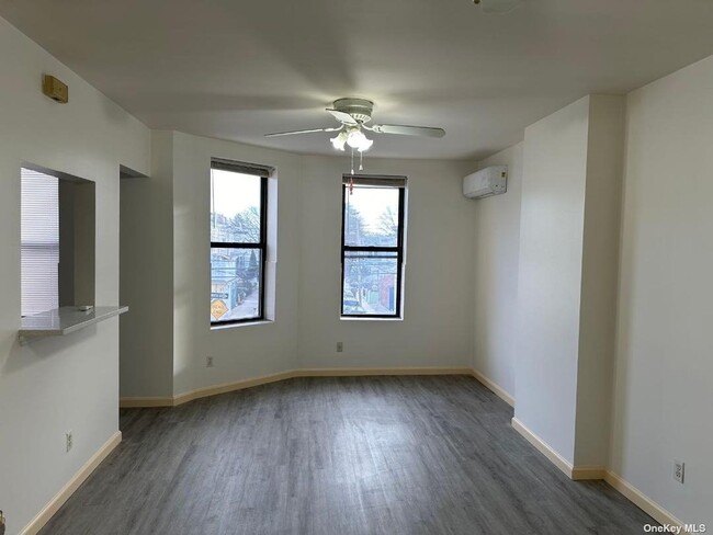 Foto del edificio - 86-32-86-80 80th St