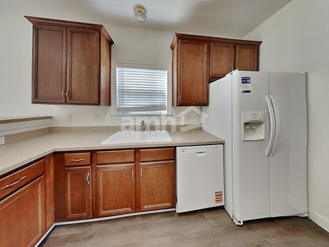 Building Photo - 1013 Triple Crown Dr