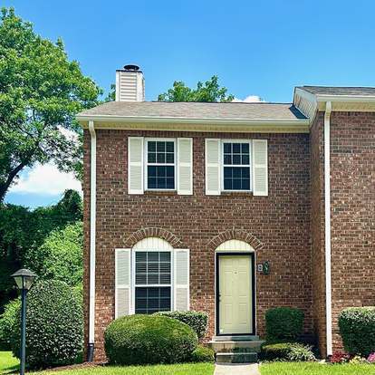 Primary Photo - 145 Thistle Ln