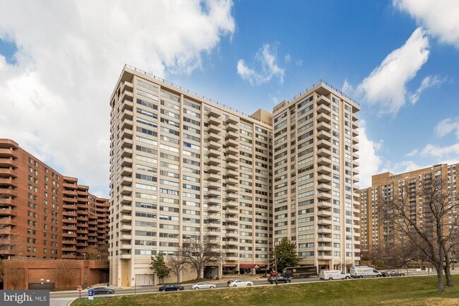 Foto del edificio - 4515 Willard Ave