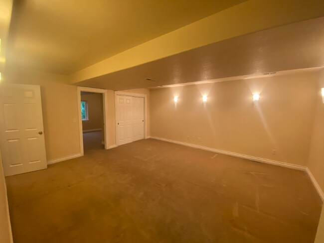 Foto del edificio - Available September! Beautiful and Spacious Home in Central Park!