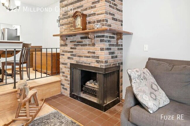 Foto del edificio - 1527 Millpond Ct