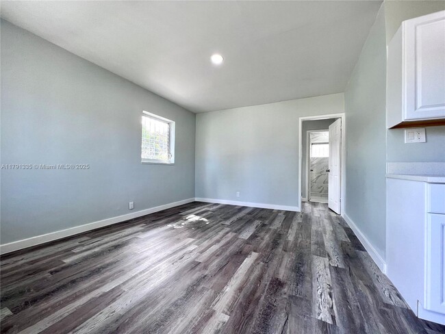 Foto del edificio - 2901 NW 18th St