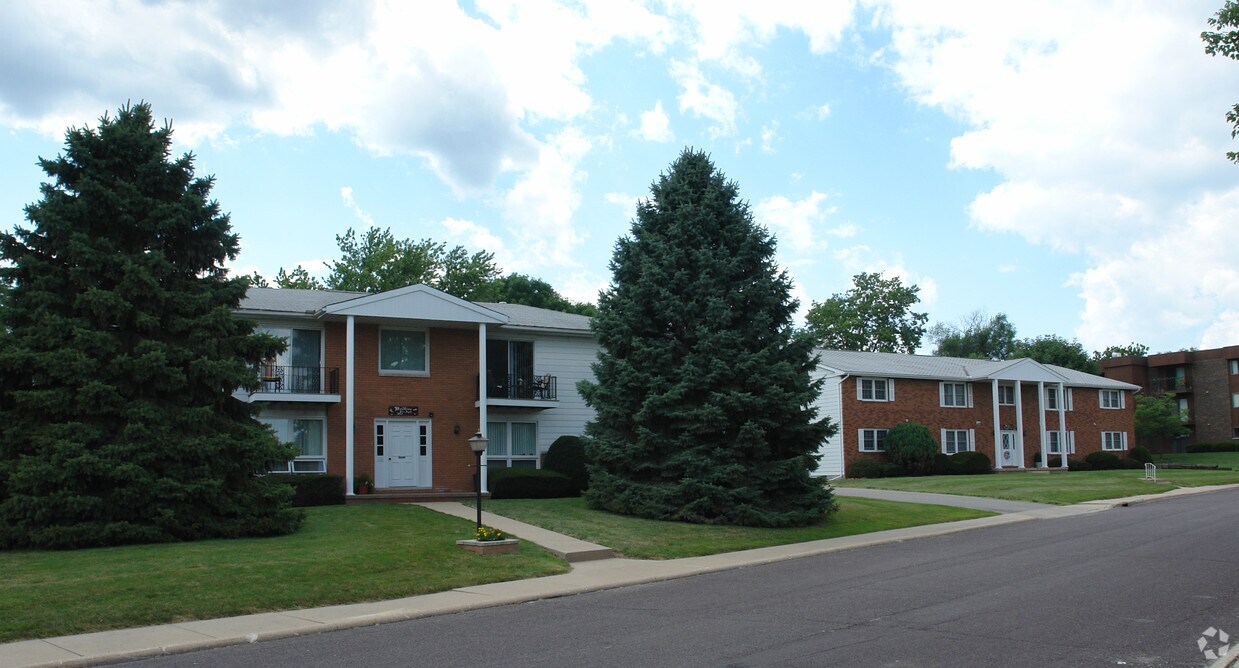 30133021 N Woodbine Ter, Peoria, IL 61604 Apartments in Peoria, IL