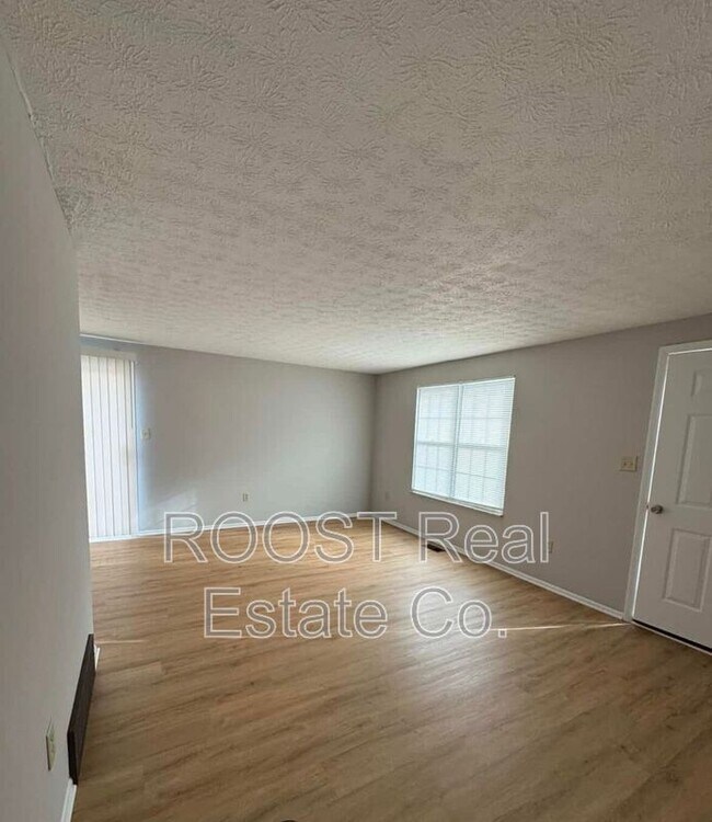 Building Photo - 2801 Conrad Dr