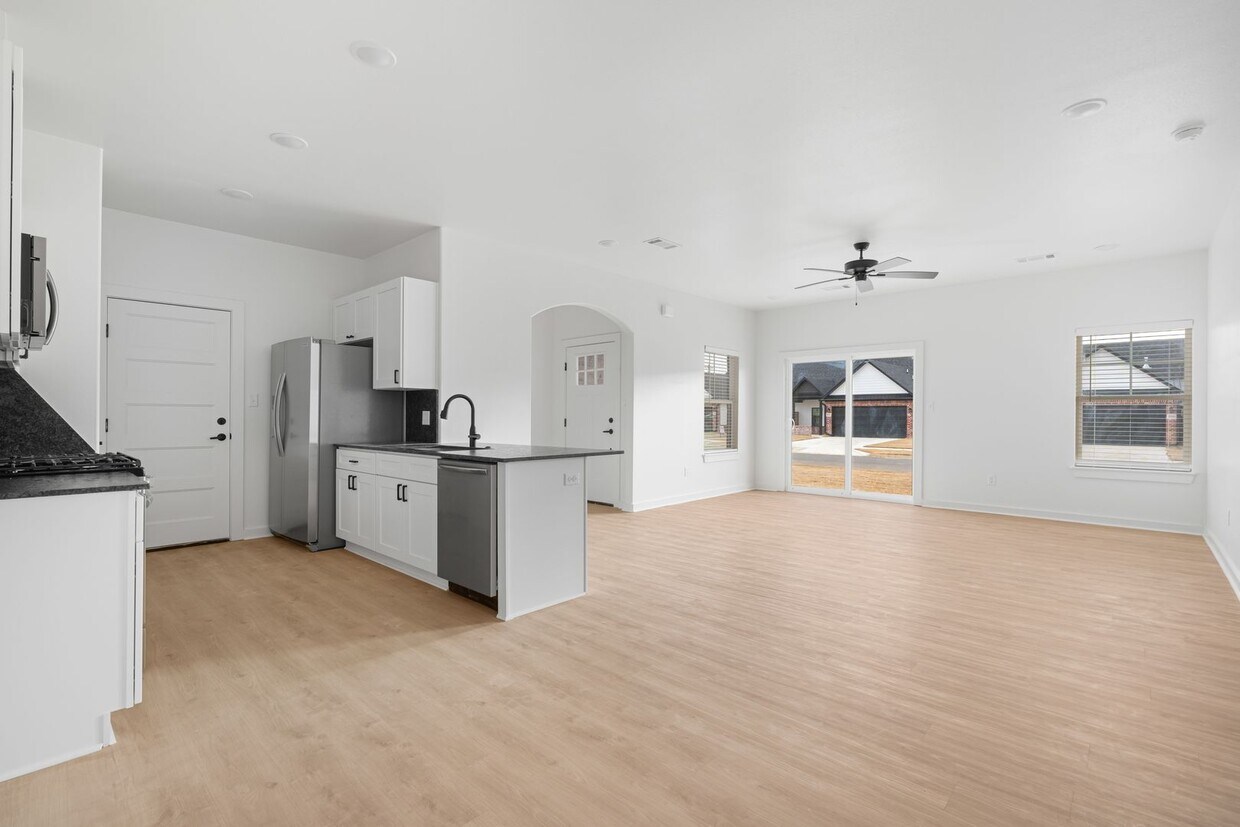 Foto principal - !Abbington Subdivision! $1000 MOVE IN SPECIAL