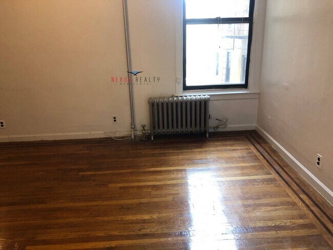 Building Photo - 30-06 34th St