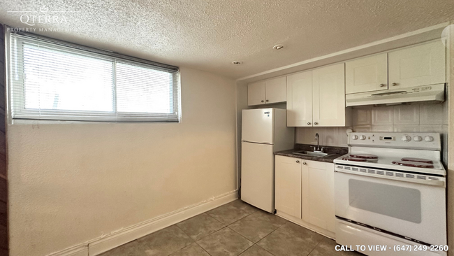 Building Photo - 2-18 Coltbridge Crt