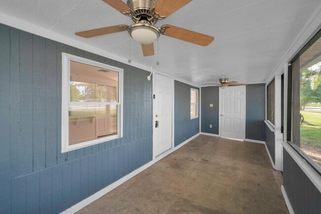 Foto del edificio - 4851 Kirby Loop Rd