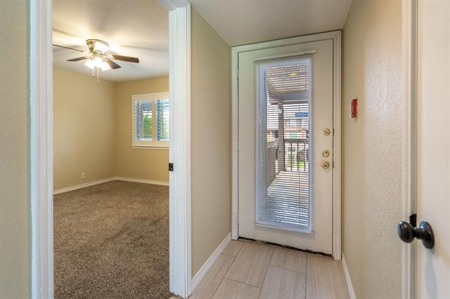 Foto del edificio - 1204 Signal Ridge Pl