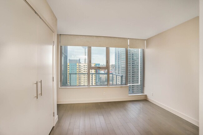 Foto del edificio - 583 Battery St