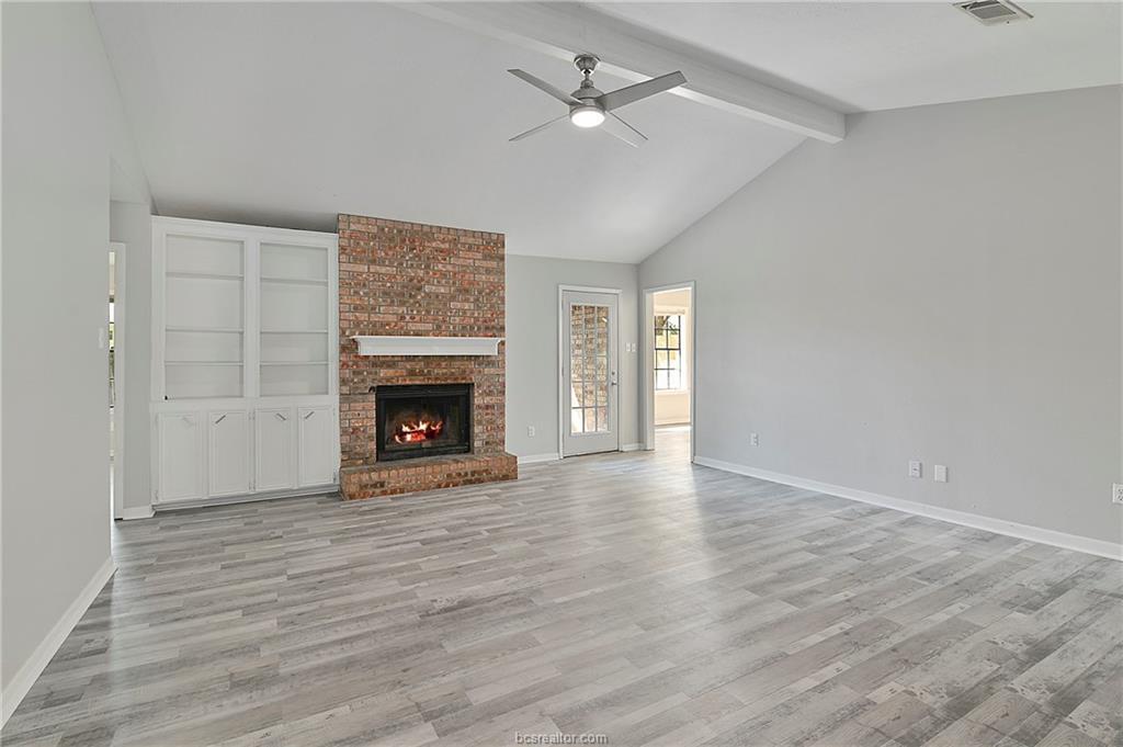 Primary Photo - 1103 Hardwood Ln