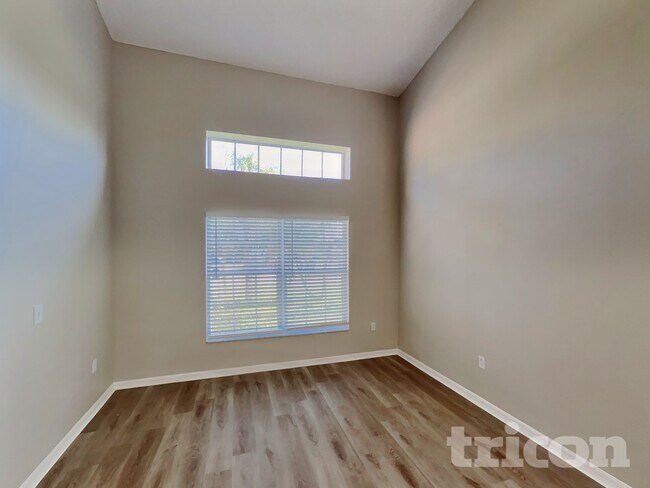 Foto del edificio - 5421 Dahlia Reserve Dr