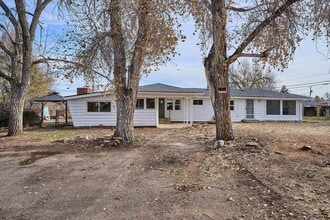 Building Photo - 2110 Eagle Cir