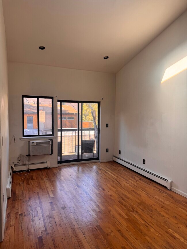 Foto del edificio - 11315 76th Rd