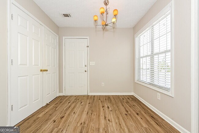 Building Photo - 11379 Vinea Ln
