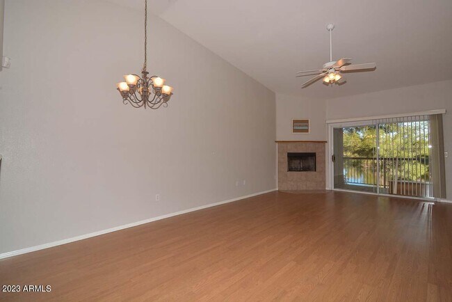 Foto del edificio - 7101 W Beardsley Rd