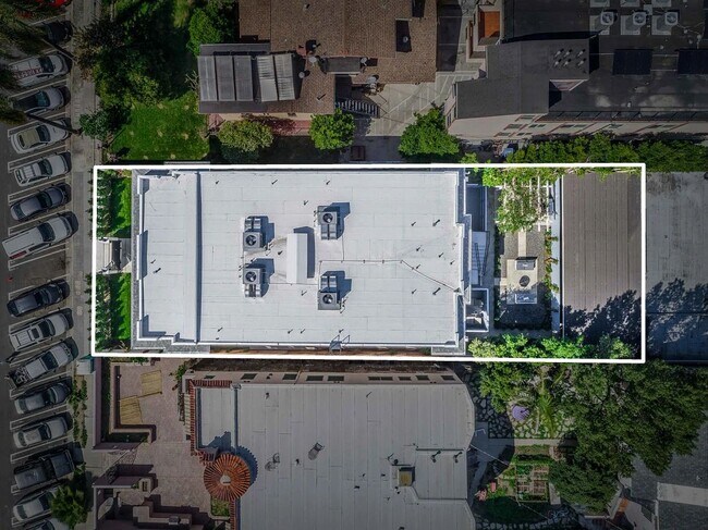 Foto del edificio - 1962 Argyle Ave