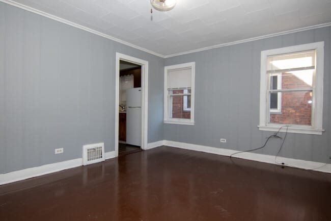 Foto del edificio - 14731 Riverside Dr