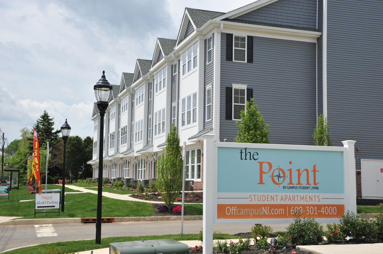 the Point by Campus Student Living - 1573 Parkside Ave