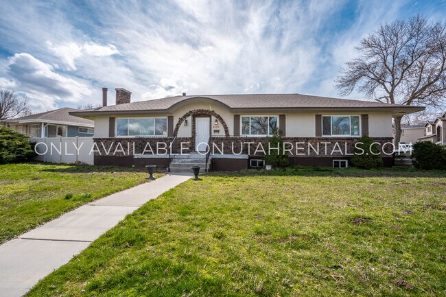 Foto del edificio - 8335 Western Dr