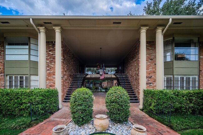 Foto del edificio - 6106 Averill Way