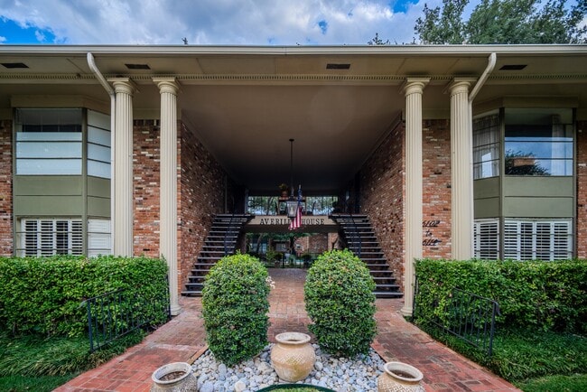Building Photo - 6106 Averill Way
