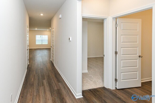 Building Photo - 231 Murphy Ln