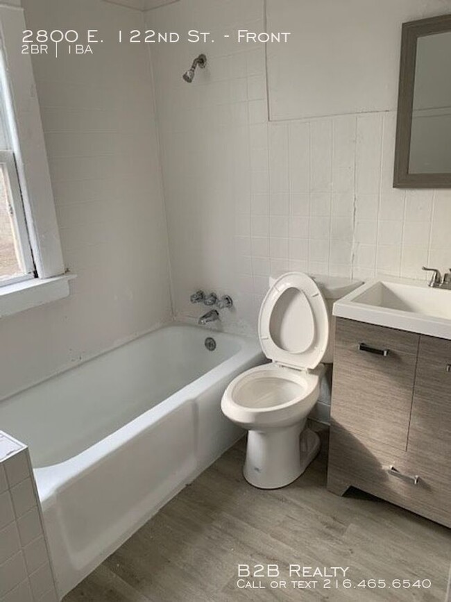 Foto del edificio - 2 bedroom 1 bath in the Buckeye/Shaker area!