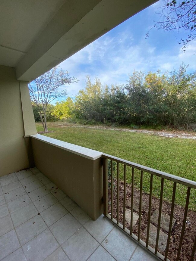 Building Photo - 30 N Wildflower Dr