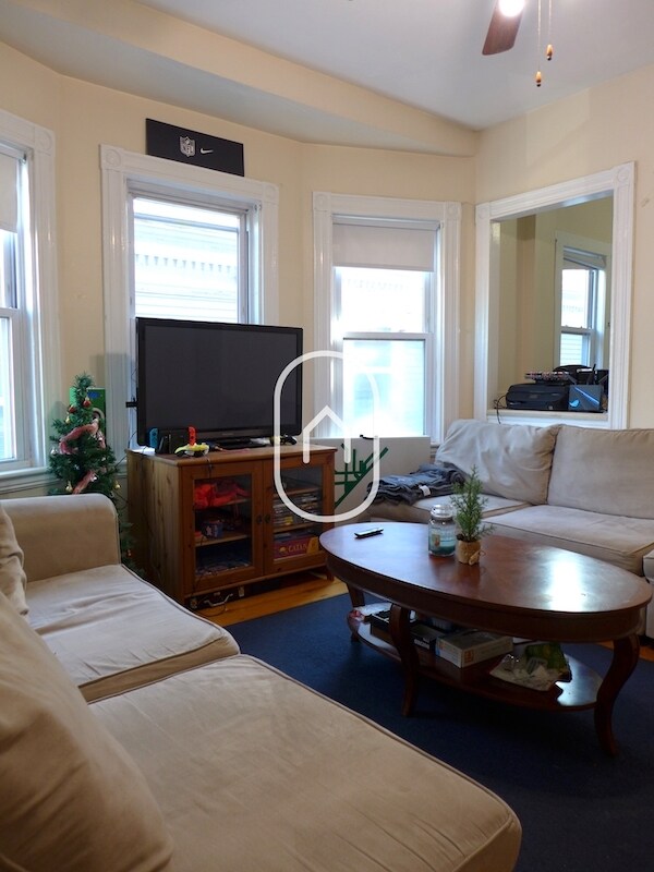 Foto del edificio - 67 Pontiac St