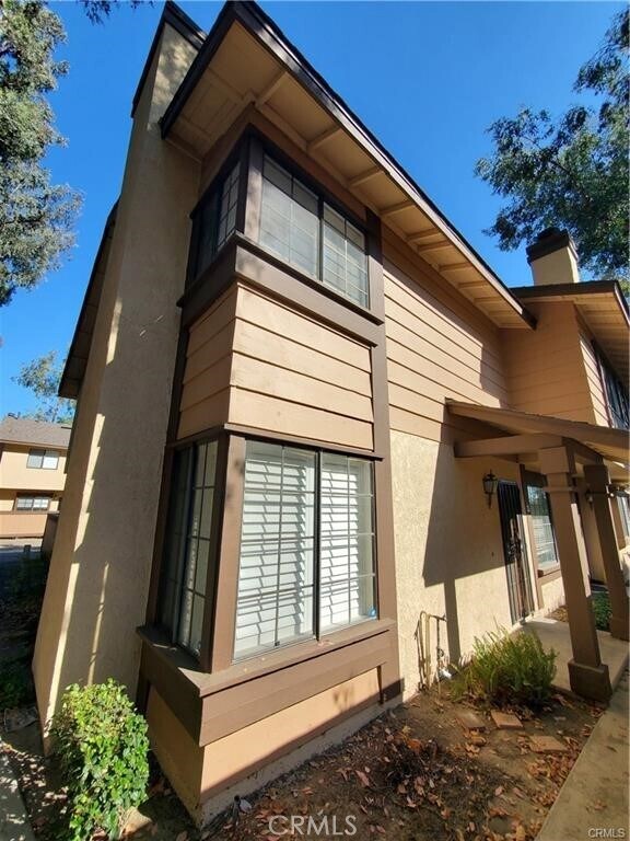 Building Photo - 21705 Laurelrim Dr