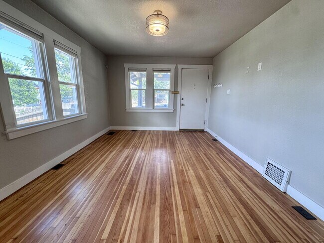 Foto del edificio - 5195 N Raleigh St