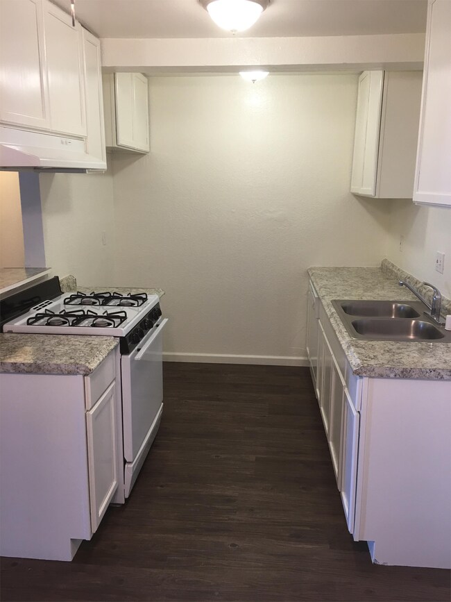 Foto del edificio - 6952 Westpark Pl