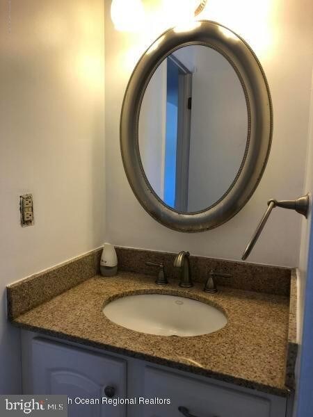 Foto del edificio - 601 Mistletoe Ave