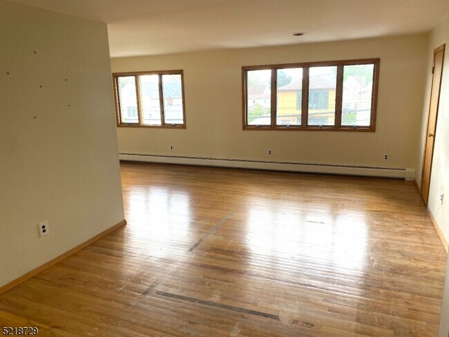 Building Photo - 54 Park Row