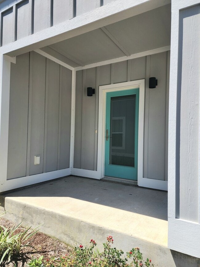 Building Photo - Gulf Shores 3/2.5 cottage