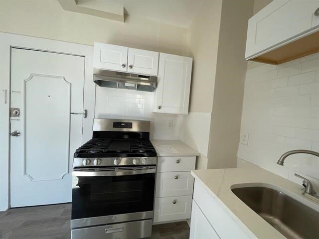 Building Photo - 310 Danforth Ave