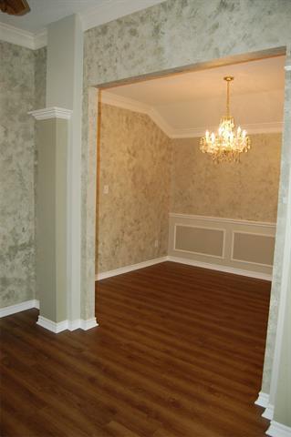 Building Photo - 1513 Tanglewood Dr