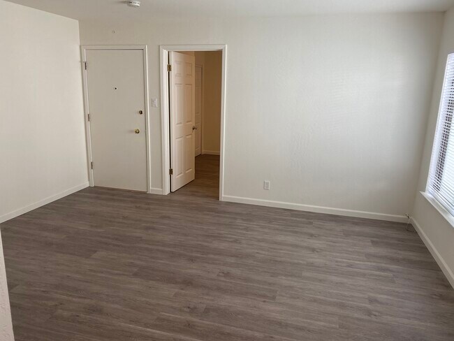 Foto del edificio - 324 32nd Ave