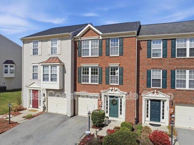 Building Photo - 1247 Mare St