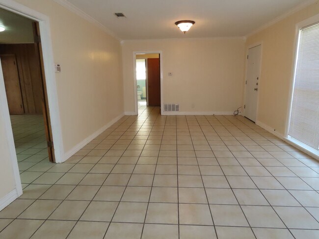 Foto del edificio - Near TJC - Spacious 3 Bedroom Home w/Fence...