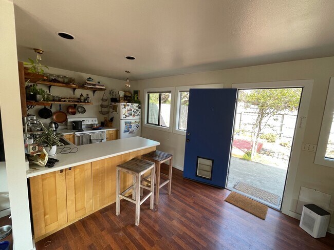Building Photo - 3005 Maryanna Dr