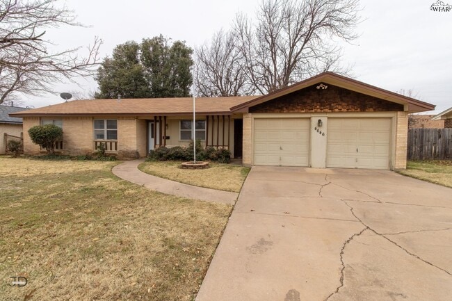 Building Photo - 4646 Sierra Madre Dr