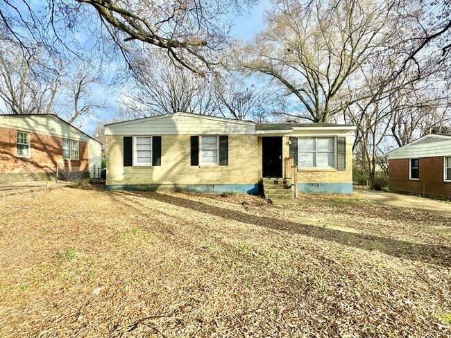 Photo - 3462 Mark Twain St House