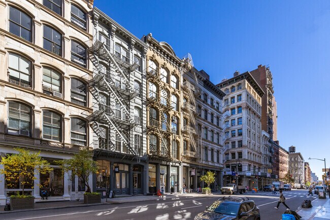 Building Photo - 458 Broome St