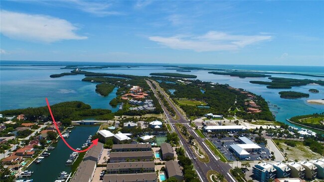 Building Photo - 1125 Pinellas Bayway S