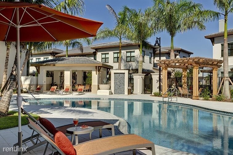 Foto principal - 5500 Central Gardens Way