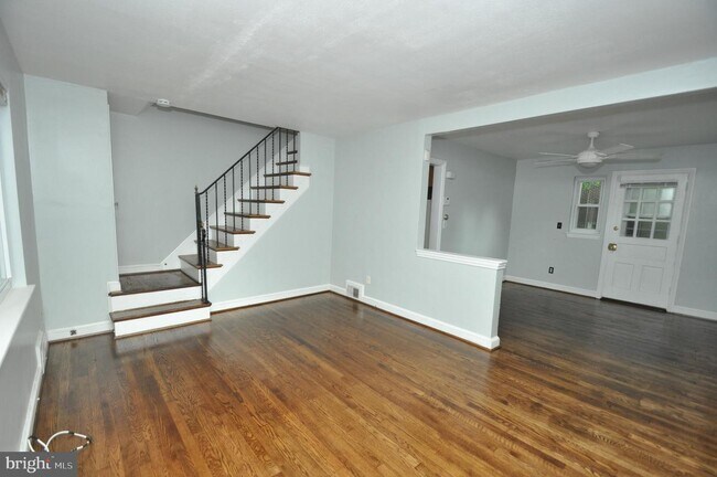 Building Photo - 10606 Lorain Ave